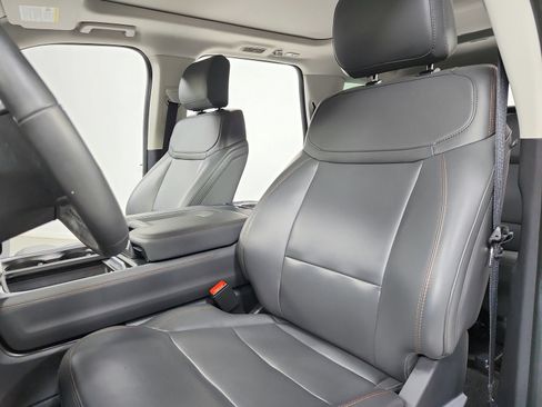 Used 2025 Ford Expedition Active AWD/4WD image 20