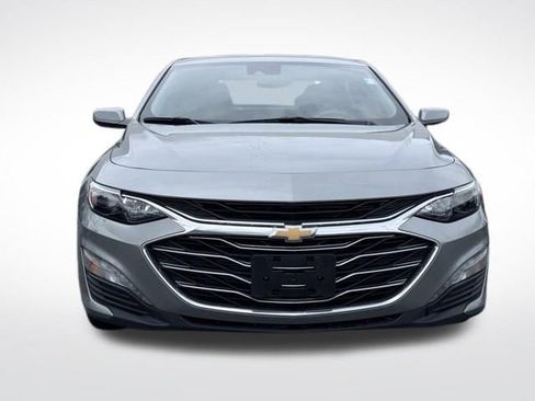 Used 2024 Chevrolet Malibu LT FWD image 2