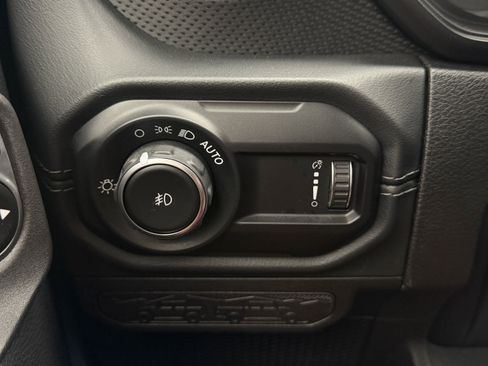 Used 2024 Jeep Wrangler Unlimited Rubicon 392 AWD/4WD image 28