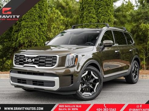 Used 2024 Kia Telluride S FWD image 1