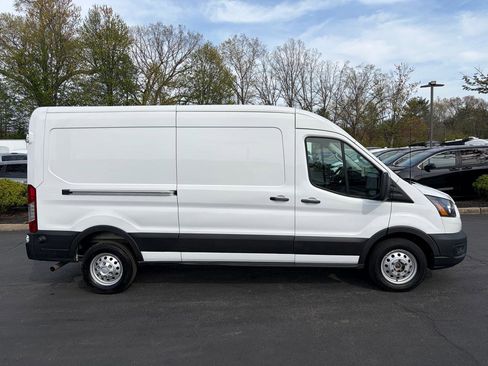 Used 2024 Ford Transit 250 148 Medium Roof Extended AWD image 6
