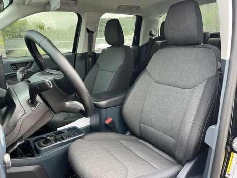 Used 2025 Ford Maverick XLT w/ XLT Luxury Package AWD/4WD image 29