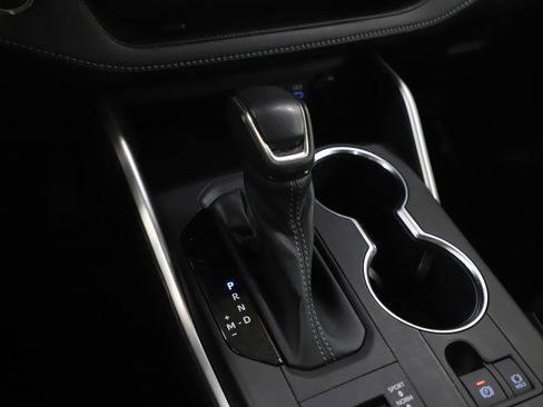 Used 2022 Toyota Highlander XLE image 26