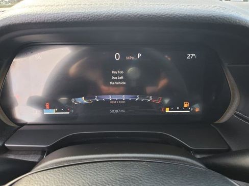 Used 2023 Jeep Grand Cherokee L Limited w/ Black Appearance Package image 10