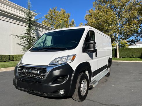 Used 2023 RAM ProMaster 2500 image 3