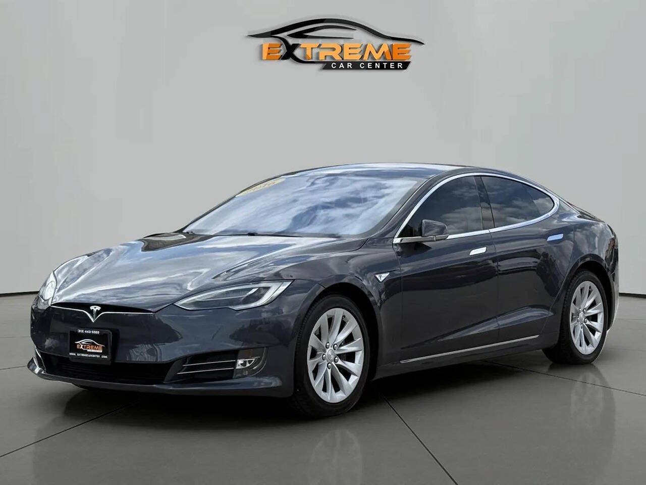 Used 2016 Tesla Model S RWD image 2