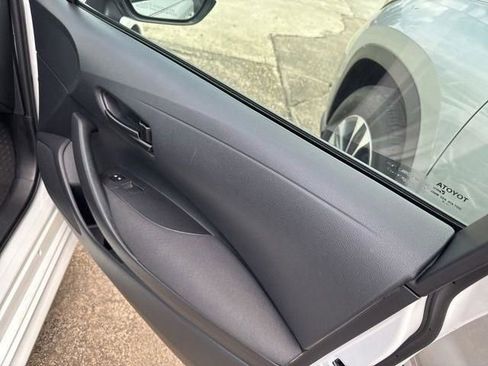 Used 2025 Toyota Corolla LE w/ LE Premium Package image 29