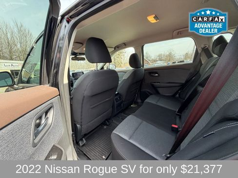 Used 2022 Nissan Rogue SV image 12