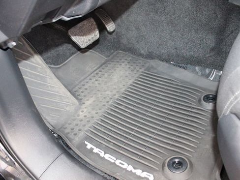 Certified 2025 Toyota Tacoma TRD Off-Road w/ TRD Off Road Upgrade Package AWD/4WD image 23