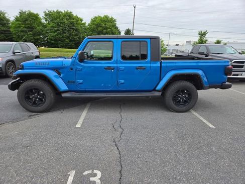 Used 2021 Jeep Gladiator Sport AWD/4WD image 13