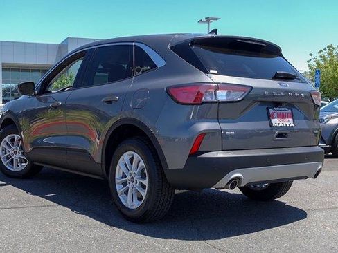 Used 2022 Ford Escape SE AWD/4WD image 7