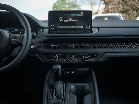 New 2025 Honda Accord SE image 15