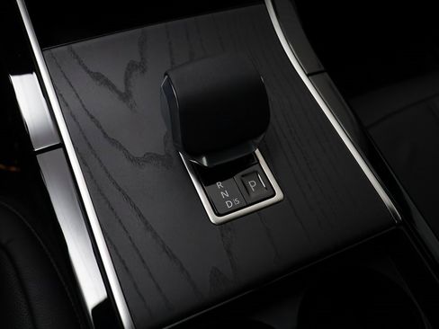 New 2026 Land Rover Range Rover Evoque Dynamic SE image 13