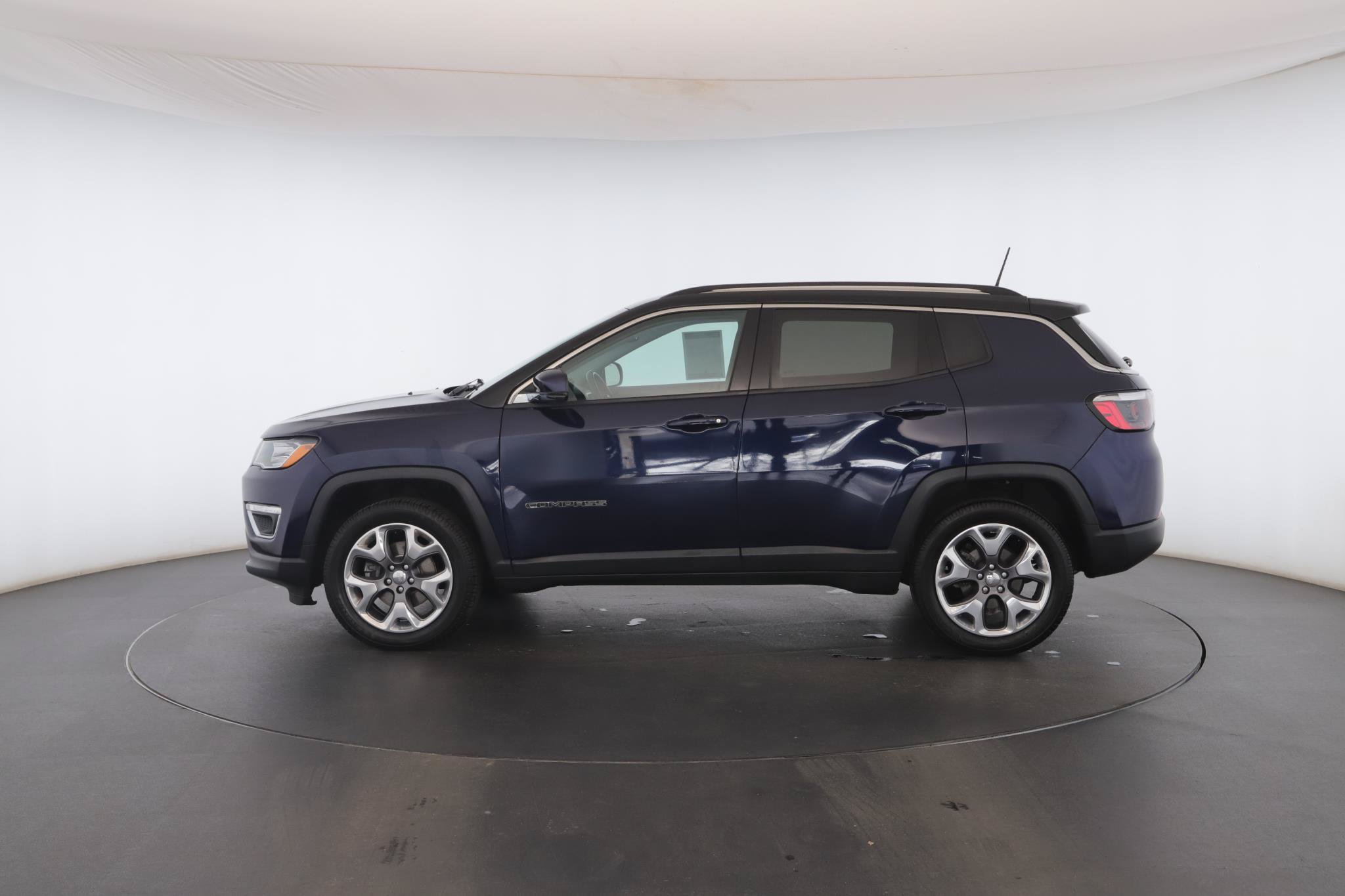 Used 2020 Jeep Compass Limited w/ Rear Convenience Group AWD/4WD image 20