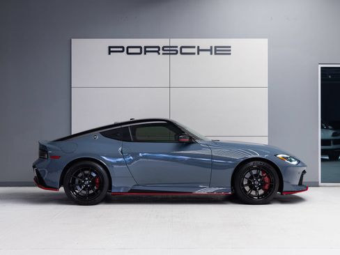 Used 2024 Nissan Z NISMO w/ Floor Mat Package RWD image 8
