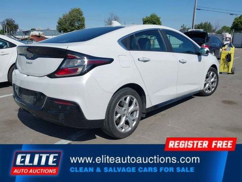 Used 2018 Chevrolet Volt Premier w/ Driver Confidence Package FWD image 7