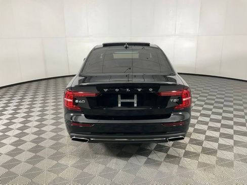 Used 2021 Volvo S60 T5 Inscription image 5