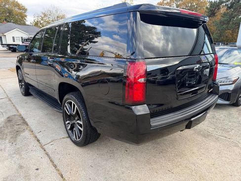 Used 2019 Chevrolet Suburban Premier image 7