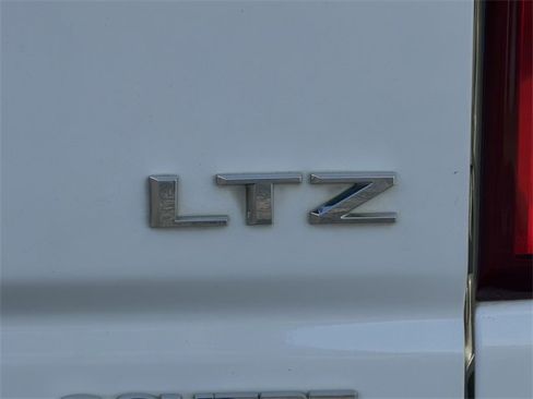 Used 2020 Chevrolet Silverado 2500 LTZ w/ Technology Package image 9