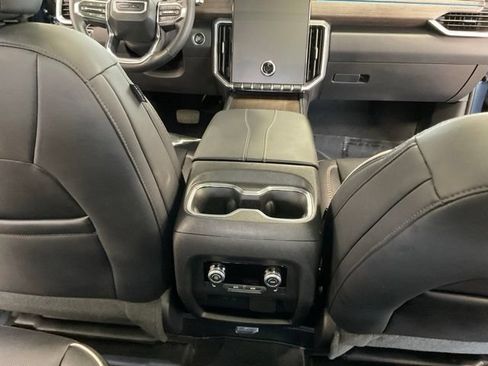 Used 2025 GMC Acadia Denali w/ Super Cruise Package AWD/4WD image 32