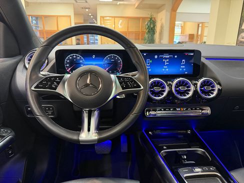 Certified 2025 Mercedes-Benz GLA 250 image 13