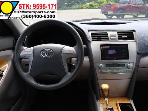 Used 2007 Toyota Camry XLE FWD image 17