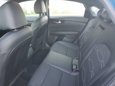 Certified 2023 Kia Forte GT-Line FWD image 7
