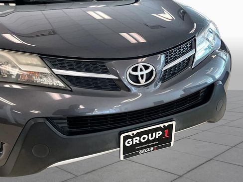 Used 2015 Toyota RAV4 XLE FWD image 28