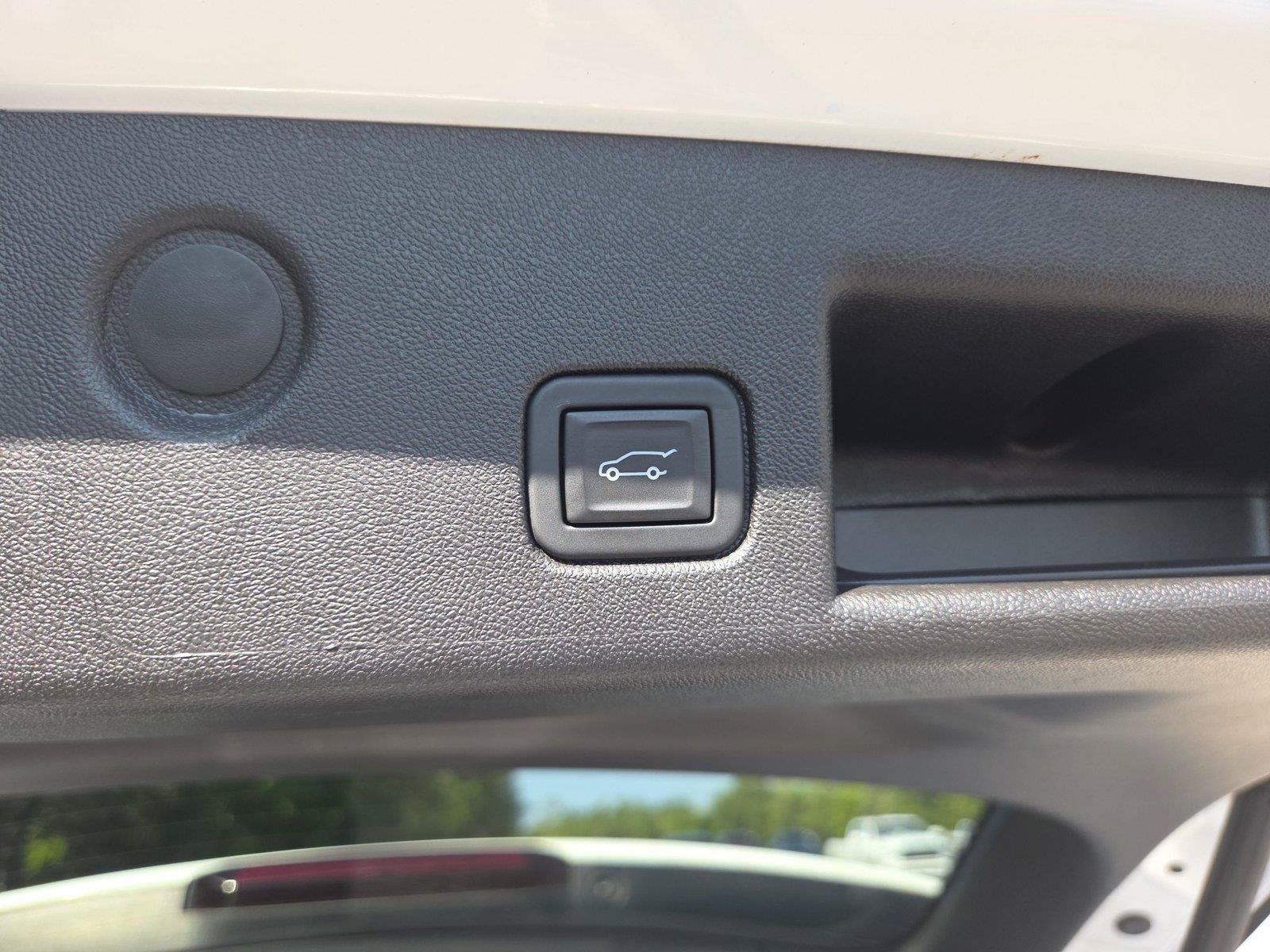 Used 2024 Chevrolet Equinox LT AWD/4WD image 30