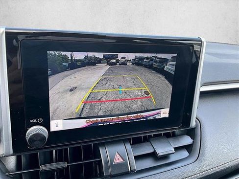 Used 2023 Toyota RAV4 LE AWD/4WD image 23