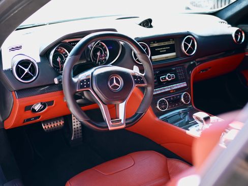 Used 2013 Mercedes-Benz SL 63 AMG image 9