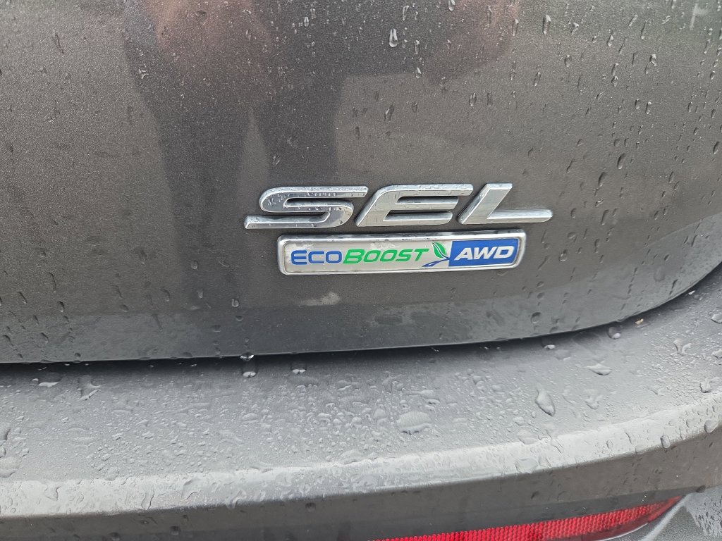 Used 2018 Ford Edge SEL w/ Equipment Group 201A AWD/4WD image 24