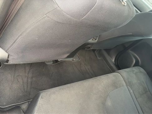 Used 2015 Honda CR-V LX image 32