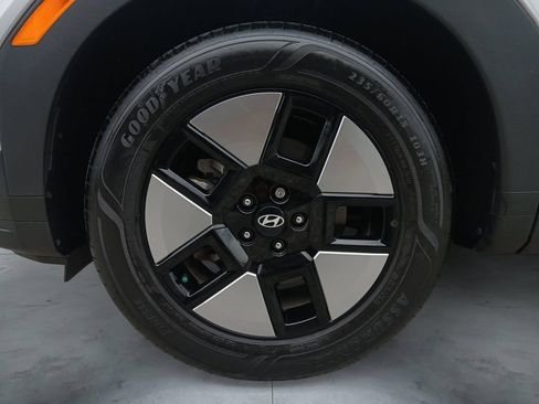 Used 2024 Hyundai Santa Fe SEL FWD image 27