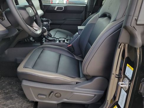 New 2026 Ford Bronco Outer Banks w/ Sasquatch Package AWD/4WD image 6