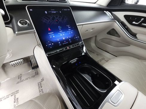 Certified 2023 Mercedes-Benz S 500 4MATIC image 15