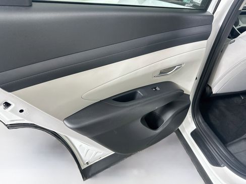 Used 2025 Hyundai Tucson SEL FWD image 25