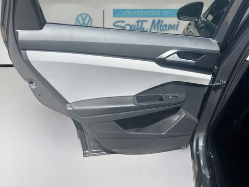 Used 2022 Volkswagen Taos SE FWD image 25