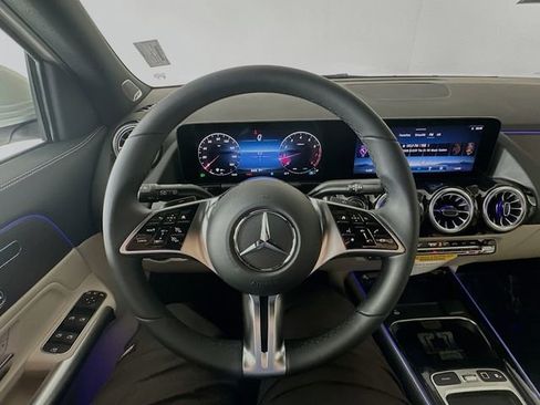 New 2026 Mercedes-Benz GLA 250 image 11