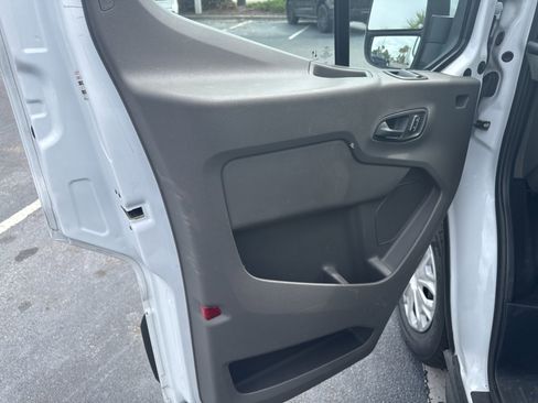 Used 2024 Ford Transit 350 XLT RWD image 12