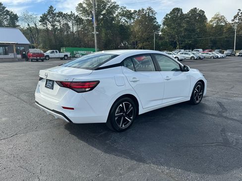 Used 2024 Nissan Sentra SV image 6