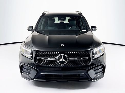 Certified 2025 Mercedes-Benz GLB 250 image 2