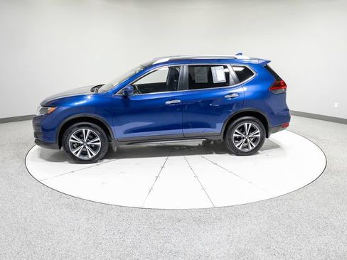 Used 2020 Nissan Rogue SV w/ Premium Package AWD/4WD image 35