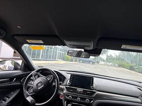 Used 2019 Honda Accord Sport image 8