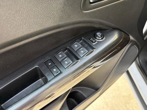 Used 2018 GMC Canyon SLE w/ SLE Convenience Package image 10