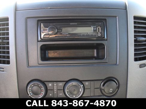 Used 2015 Freightliner Sprinter 3500 image 39