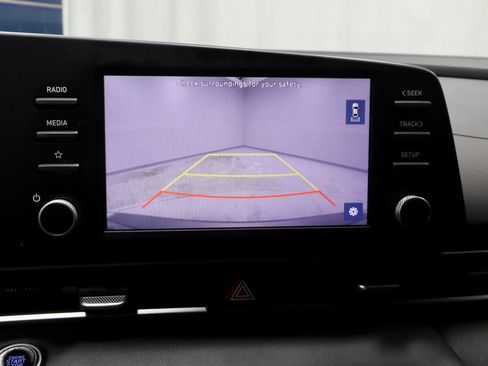 Used 2023 Hyundai Elantra SEL FWD image 2