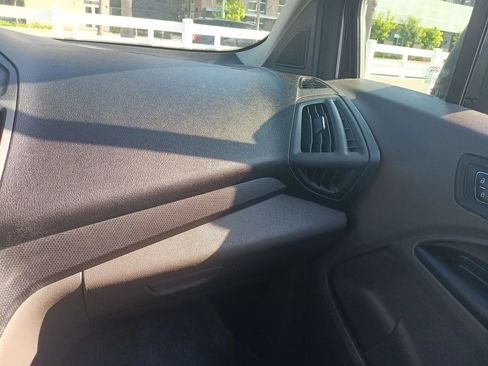 Used 2019 Ford Transit Connect XLT FWD image 22