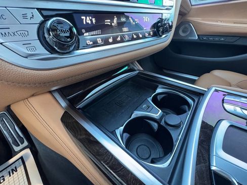 Used 2020 BMW 750i xDrive w/ Autobahn Package image 40