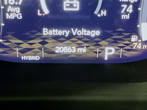 Used 2023 Jeep Wrangler Sahara w/ Cold Weather Group image 18